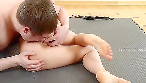 Blonde babe has her ass penetrated before getting penetrated