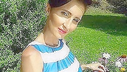 Pissing hot vr porn show with a pornstar and a guy