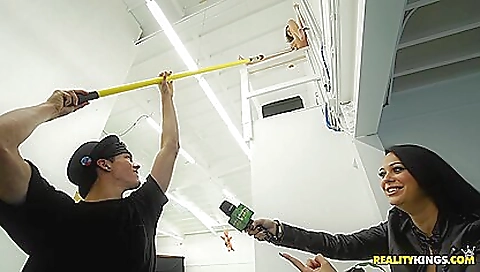 Sexy blonde gets her pussy fucked by the right price