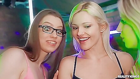 Busty brunette splits leggy chick 18+ getting fucked