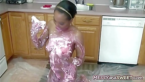 Sexy ebony chick with a big juicy ass and a gorgeous body